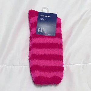 Gap women’s cozy cabin socks NWT
